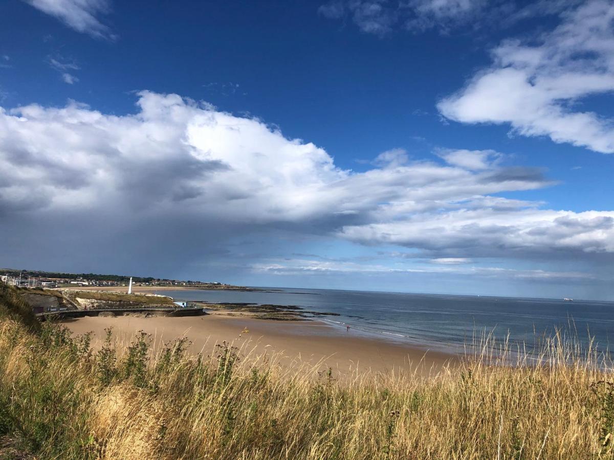 Roker Cottage, Luxury Seaside Apartment, Private Parking, Sky Tv Sunderland  Extérieur photo