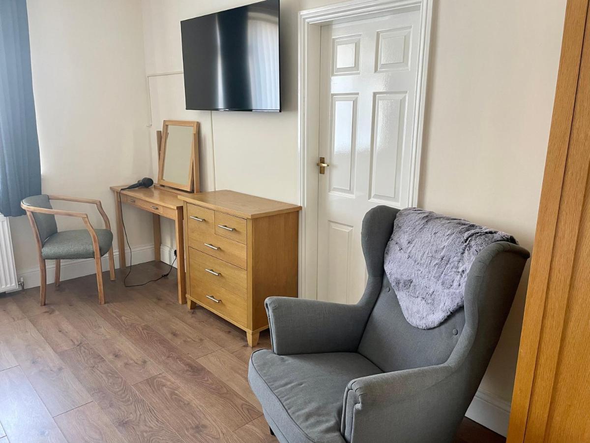 Roker Cottage, Luxury Seaside Apartment, Private Parking, Sky Tv Sunderland  Extérieur photo