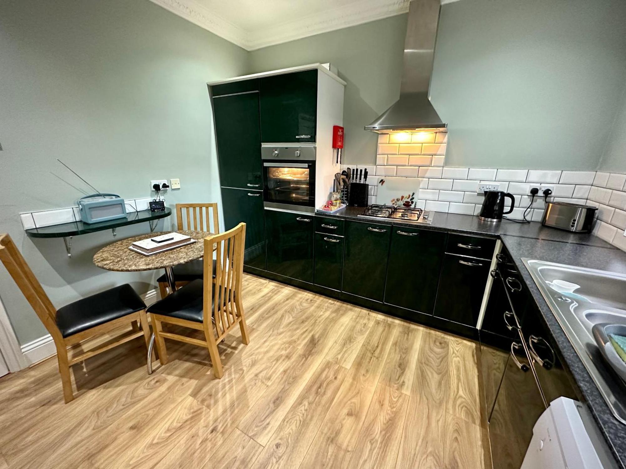 Roker Cottage, Luxury Seaside Apartment, Private Parking, Sky Tv Sunderland  Extérieur photo
