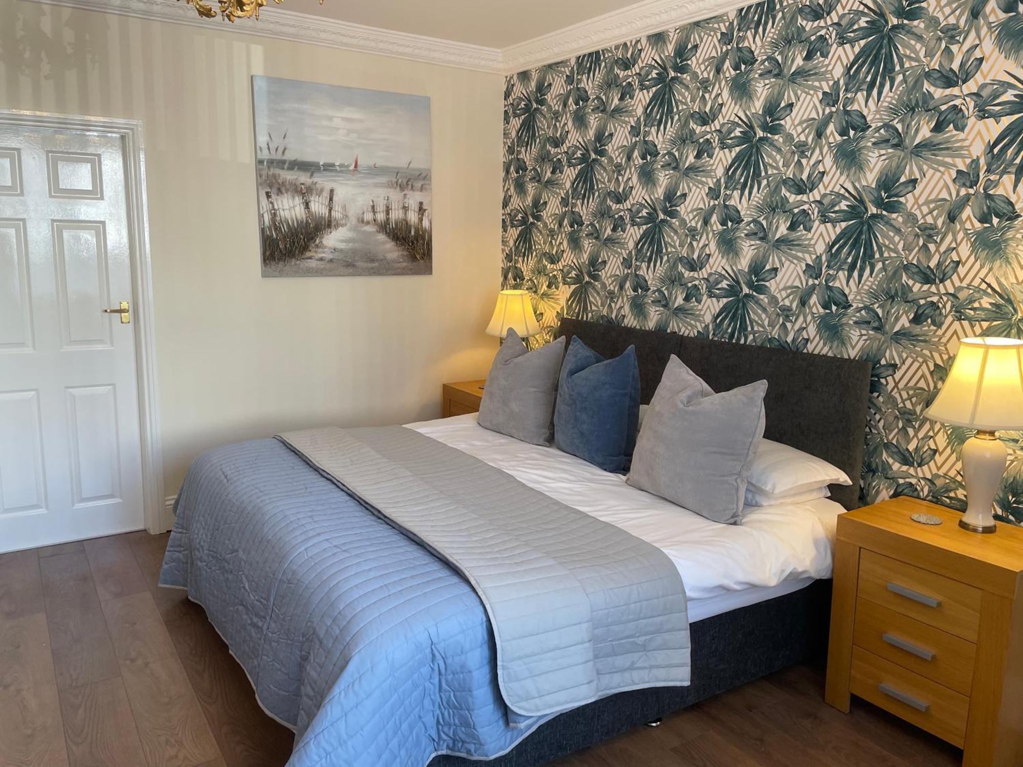 Roker Cottage, Luxury Seaside Apartment, Private Parking, Sky Tv Sunderland  Extérieur photo